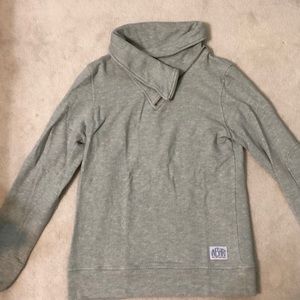 Very unique Sweatshirt size Small